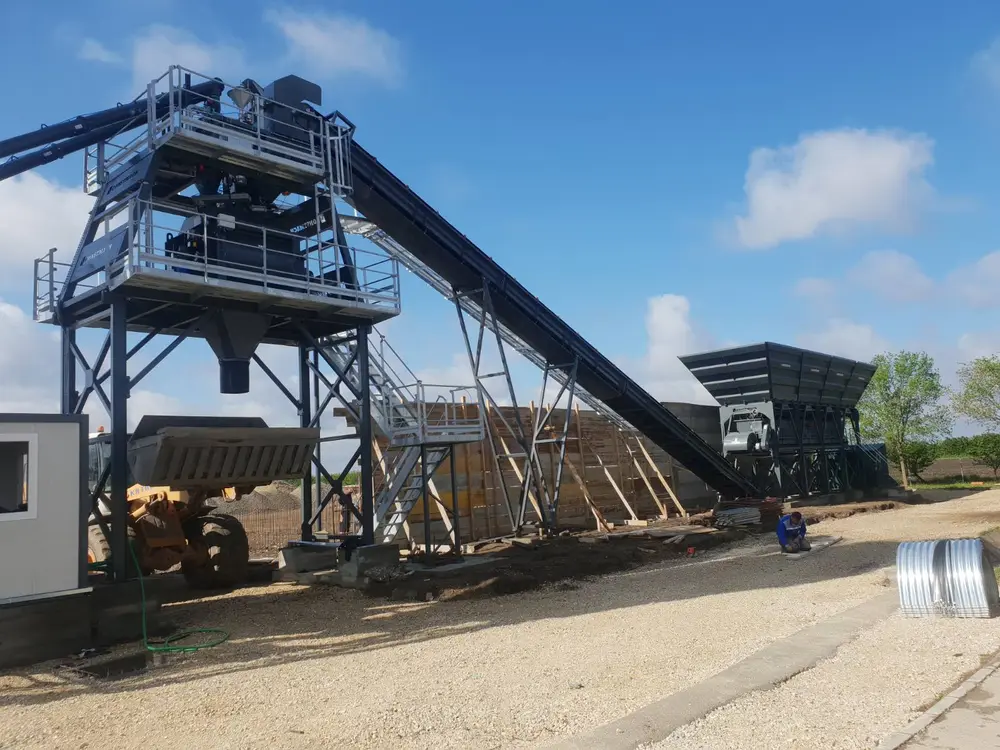 CONSTMACH prihvatni bunker i transportna traka